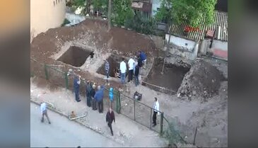 İzmit'te otoparkta yapılan kazıda 2 metrelik heykel bulundu