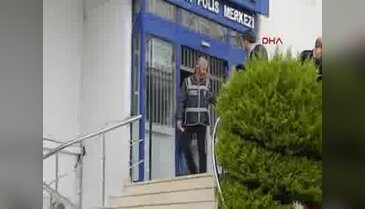 Altınlarını aldıkları kadına 'üzerine bir bardak su iç'  diyen 2 dolandırıcı yakalandı