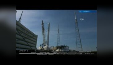 Falcon 9 roketi ilk kez okyanusa inmeyi başardı