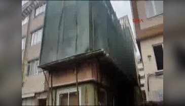Nişantaşı'nda tadilat yapılan binada çökme: Enkazda kalanlar var