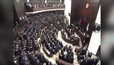 Davutoğlu: Son imzayı biraz önce ben attım
