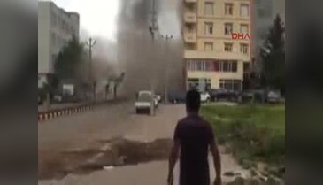 Kilis' te patlamanın ardından yaşananların amatör kamera görüntüleri