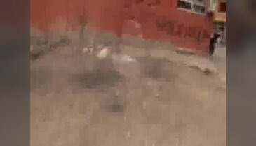 Hurda minibüste esrar satanlar yakalandı