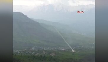 Derecik'te PKK hedefleri top atışlarıyla vuruldu