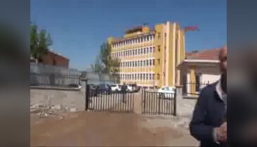 Diyarbakır'da 1 bina, 5 okul, 5 tabela