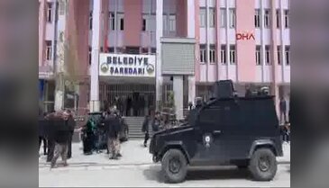 CHP Heyeti Hakkari'de esnafı ziyaret etti
