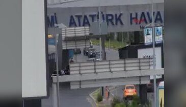 Suudi Arabistan Kralı ülkesine döndü