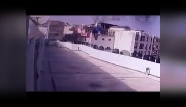 Kilis'te otel terasına roketin düşme anı kamerada