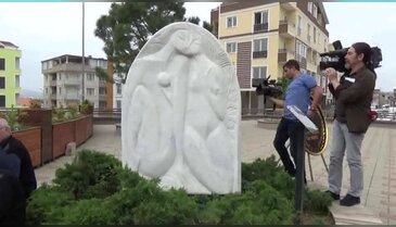 Bursa'da devlet sanatçısının heykelini seneler sonra müstehcen buldular!