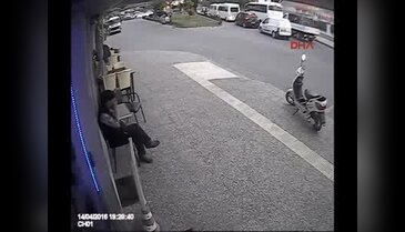 Hemzemin geçitte, trenin çarptığı yaya öldü