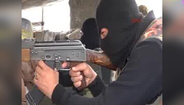 Koruculardan teröristlere gözdağı
