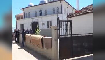 Cami avlusunda cinayet: 1 ölü, 1 yaralı