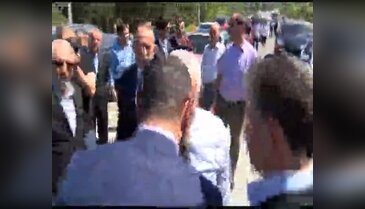 Koray Aydın Bursa'da partililerle buluştu