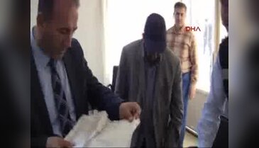 Dilencinin cebinden 2 bin 700 lira çıktı