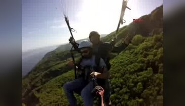 17 Yaşındaki paraşütçü ağaçlık alana çakıldı