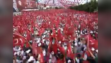 'Varsın tökezlememizi beklesinler'