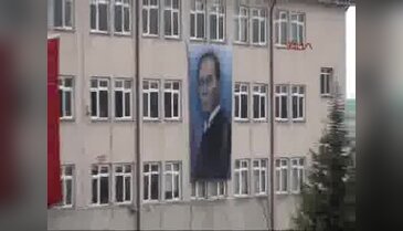 Bartın'da Atatürk posteri tepkisi