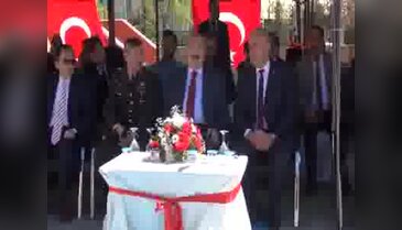 Bingöl'de 23 Nisan Bayramını minikler Türkçe ve Kürtçe türkülerle kutladı