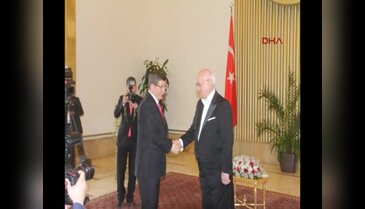 Meclisteki çelenk koyma törenine HDP katılmadı