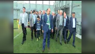 Müezzinoğlu'ndan Bursaspor'a bağış