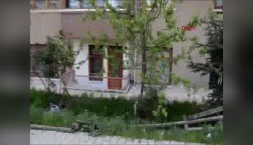 Boşandığı eşini boğarak öldürdü