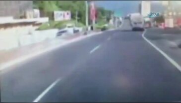 Öğrenci servisi şarampole böyle uçtu!