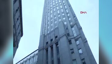 Zarrab mahkemeye ayakları zincirli olarak getirildi