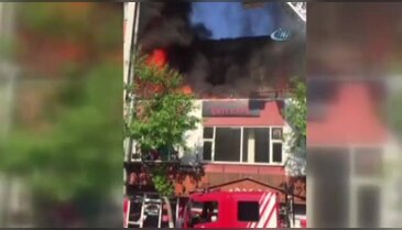 İstanbul'da kafe alev alev yandı