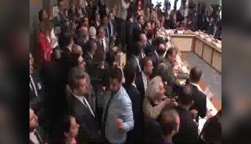 Anayasa Komisyonu'nda tartışma çıktı -2