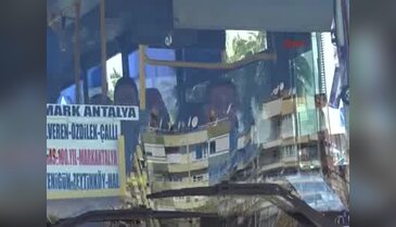 5 yaşındaki oğlunu midibüste unuttu