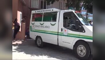 Kavgayı ayırmak isteyen eniştesini öldürdü