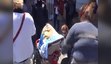 Samsun'da 1500 polisin görev aldığı kutlamalara katılan vatandaşlar didik didik arandı