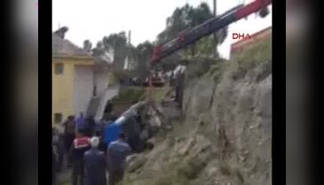 Sinop'ta akılalmaz kaza : 2 ölü
