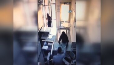 20 saniyede 15 bin lirayı böyle çaldılar