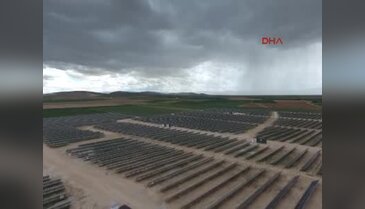 Türkiye'nin en büyük güneş eneji santrali Konya'da kuruldu - 1
