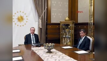 Cumhurbaşkanı Erdoğan ile Başbakan Davutoğlu'nun görüşmesi başladı