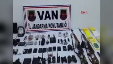Van'da yola tuzaklanmış patlayıcı ile 2 keskin nişancı tüfeği ele geçirildi
