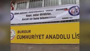 Burdur'da öğrencilerden şehit aileleri için kermes