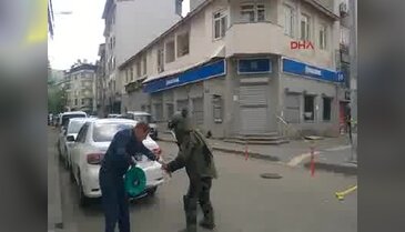 Fünye ile patlatılan şüpheli çantadan kitap, defter çıktı