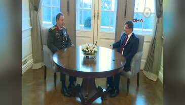 Başbakan Ahmet Davutoğlu,Genelkurmay Başkanı Hulusi Aka ve MİT Müsteşarı Hakan Fidan'la görüştü