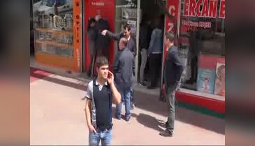 Eli silahlı soyguncular böyle kaçtı