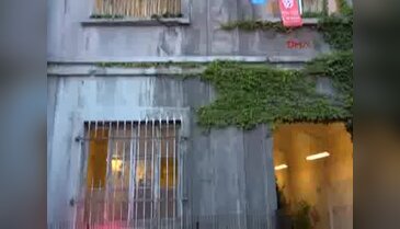 Eski Ortaköy Yetimhanesi'nde Zuhal Olcay konseri