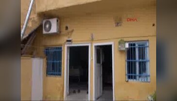 20 yıldır yatalak annesine bakıyor