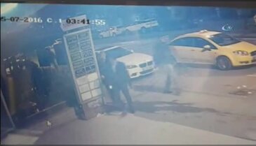 Gece kulübüne silahlı saldırı kamerada