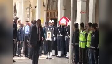 Şehit polis törenle son yolculuğuna uğurlandı
