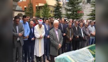 Trafik kazasında ölen öğretmen toprağa verildi