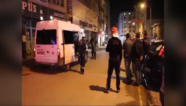 Kız yurdunun önündeki şüpheli valiz fünyeyle patlatıldı