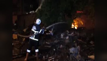 Afyon Sandıklı'da depo yangını