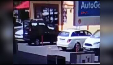 Otomobilini çaldıkları kadını az daha öldürüyorlardı