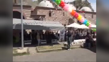 Tokat'ta öğrenciler 400 adet kuş evi boyadı
